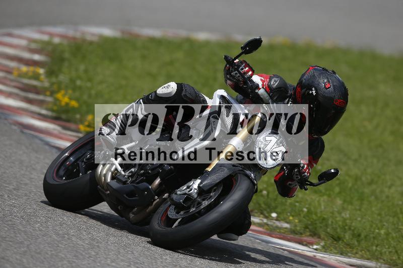 /Archiv-2024/29 12.06.2024 MOTO.CH Track Day ADR/Gruppe gelb/14